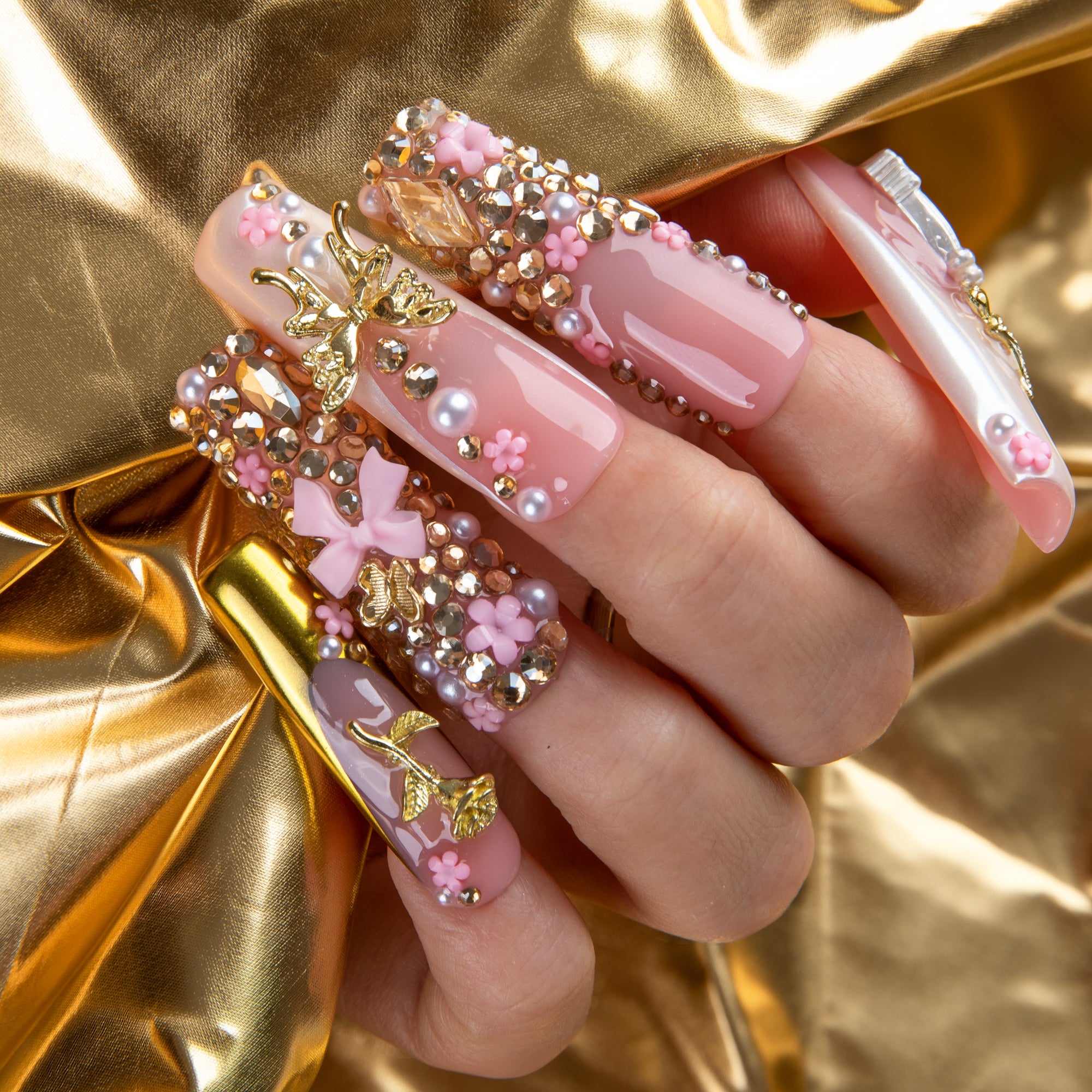Bow Luxe Handmade Nails H856