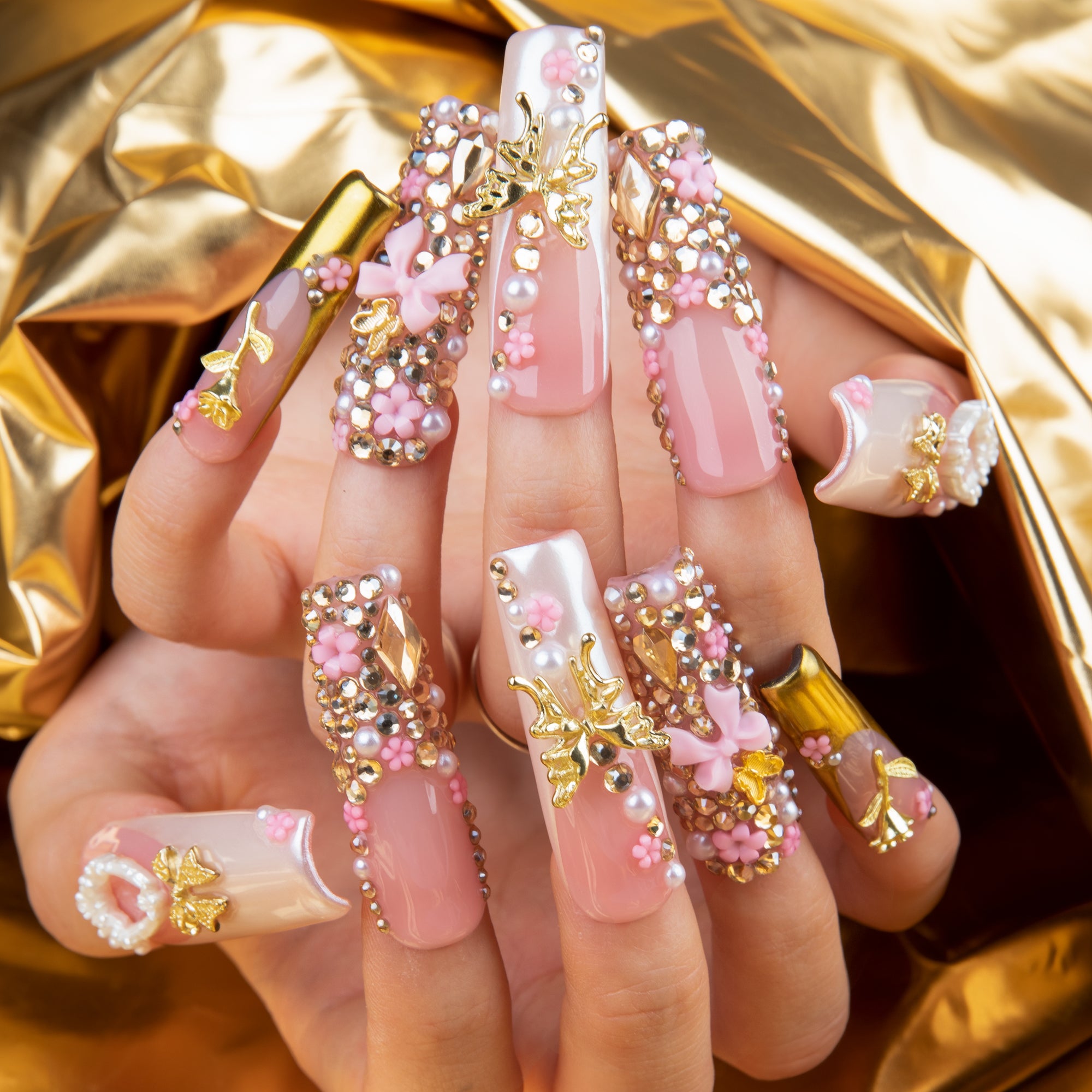 Bow Luxe Handmade Nails H856
