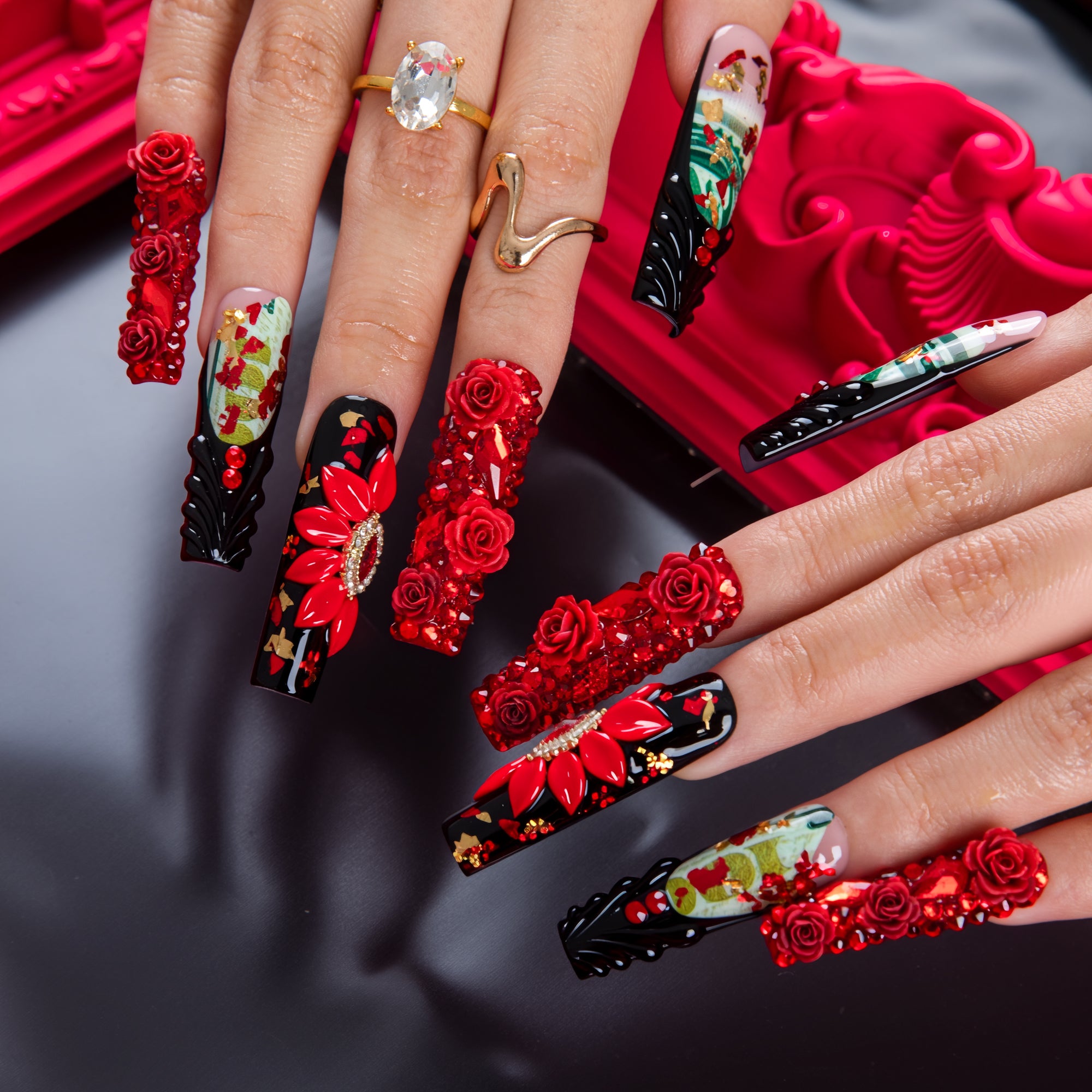 Queen of Midnigh Handmade Nails H911
