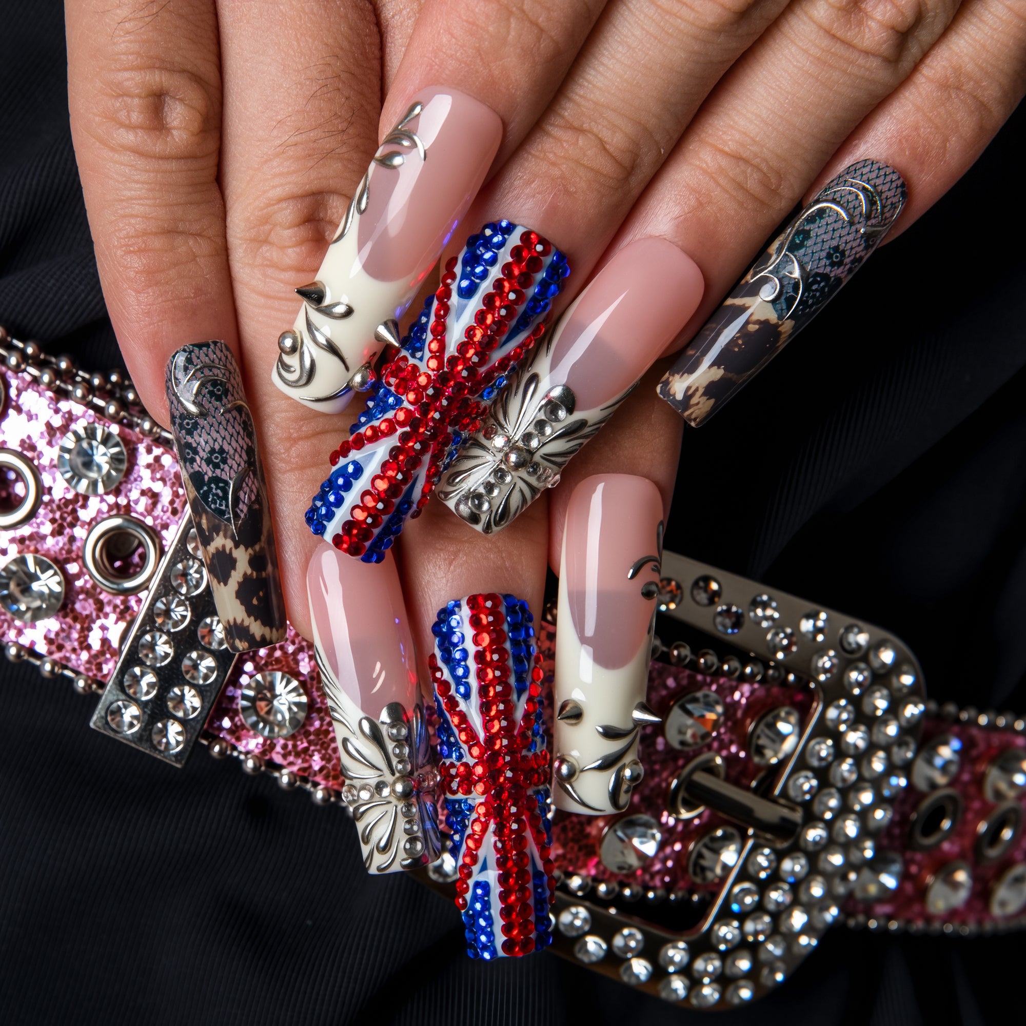 Royal Rebel Handmade Nails H923