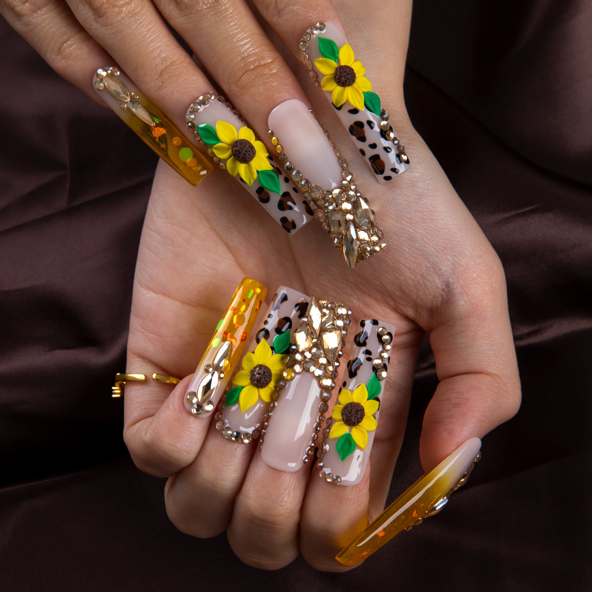 Sunlit Meadow Handmade Nails H924