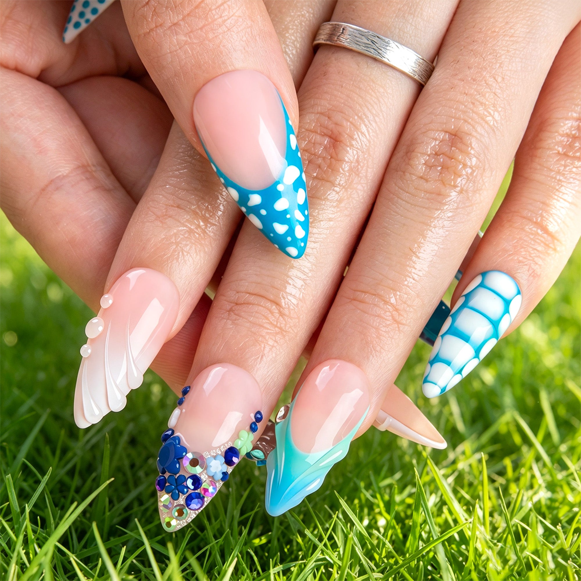 Lagoon Glow Handmade Nails H945