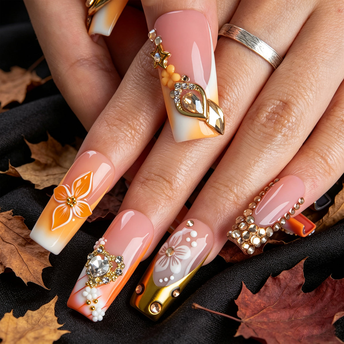 Golden Harmony Handmade Nails H948